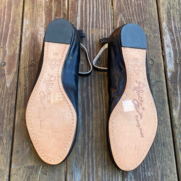 SOLD 🚫 Alice + Olivia Ballerina Flat Crystal Bow - Picture 6 of 7